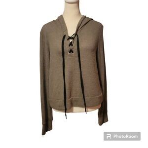 This&More Young Contemporary Lightweight Hoodie Size Medium